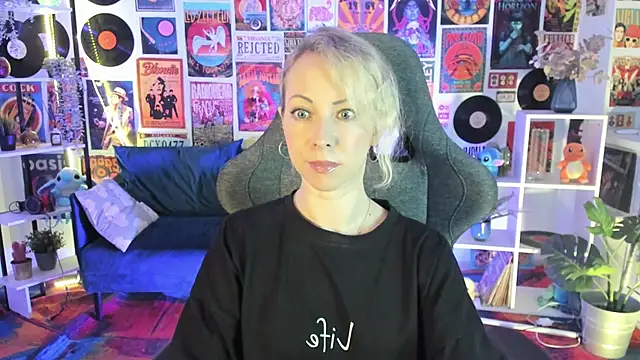 LylithSkye online show from 18, 1, 2025