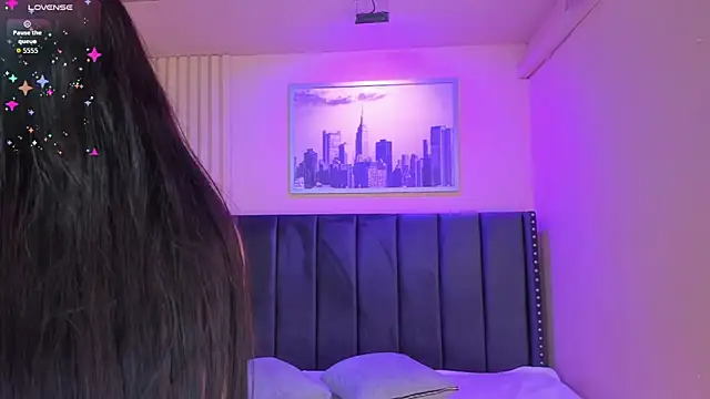 diosa cristal online show from 7, 7, 2026