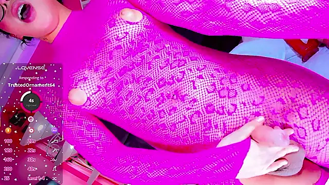 Saamanthaa11 online show from 27, 3, 2026