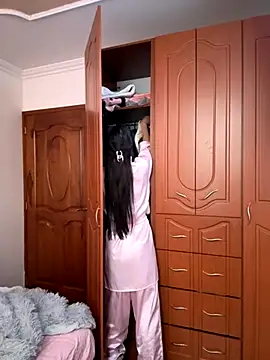 Effy Bonny online show from 11, 11, 2025