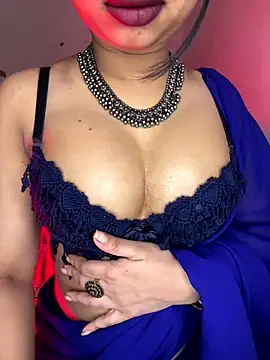 Hot-sexy222 online show from 9, 1, 2026