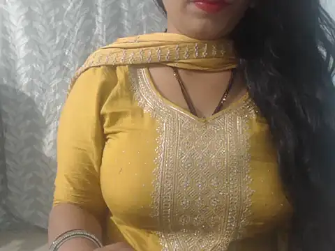 cute-priy online show from 27, 2, 2025