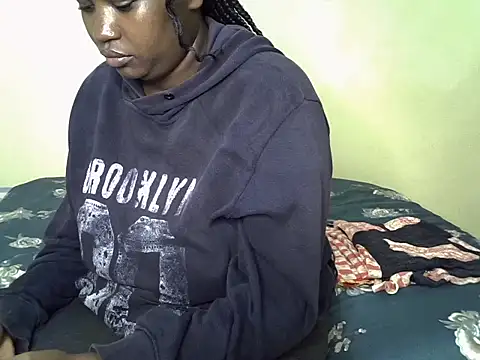 Snapshot of Sexiebony12 chatting on 16, 11, 2025 Sexiebony12 online show from 16, 11, 2025