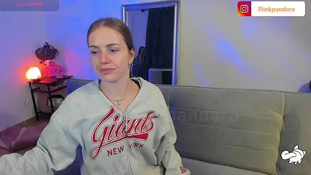 Snapshot of Piinkpandora chatting on 14, 1, 2025 Piinkpandora online show from 14, 1, 2025