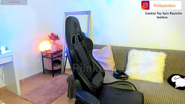 Snapshot of Piinkpandora chatting on 16, 3, 2025 Piinkpandora online show from 16, 3, 2025