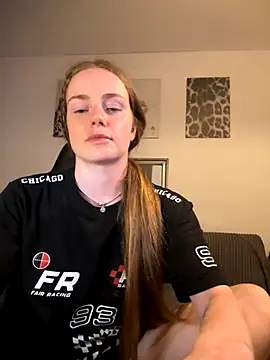 Snapshot of Piinkpandora chatting on 10, 9, 2025 Piinkpandora online show from 10, 9, 2025