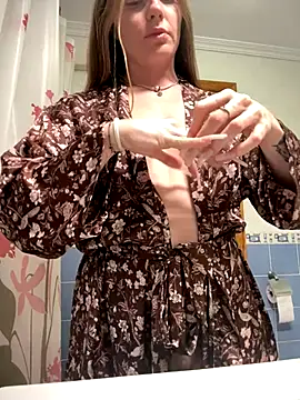 Snapshot of Piinkpandora chatting on 13, 10, 2025 Piinkpandora online show from 13, 10, 2025