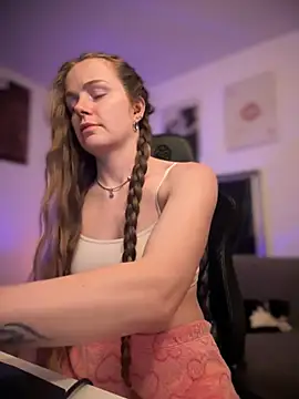 Piinkpandora online show from 3, 4, 2026