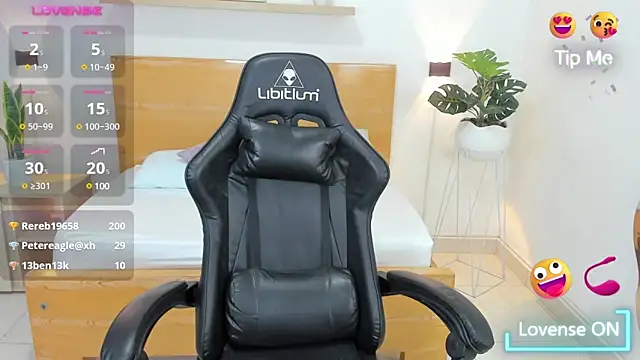 aixa 15 online show from 10, 2, 2025