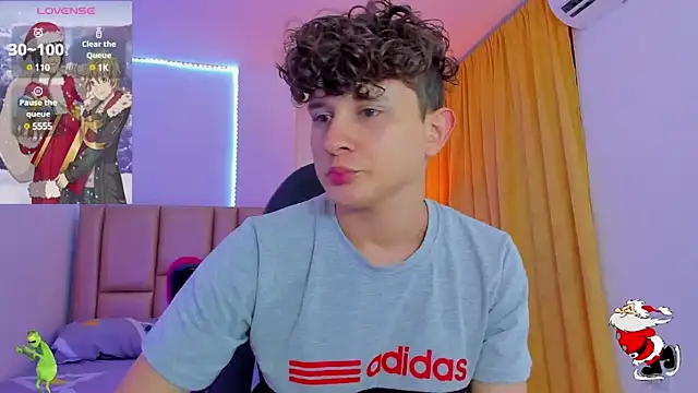 Snapshot of Nathan_Bluee chatting on 26, 12, 2024 Nathan Bluee online show from 26, 12, 2024