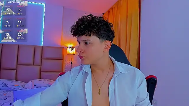 Snapshot of Nathan_Bluee chatting on 28, 2, 2025 Nathan Bluee online show from 28, 2, 2025