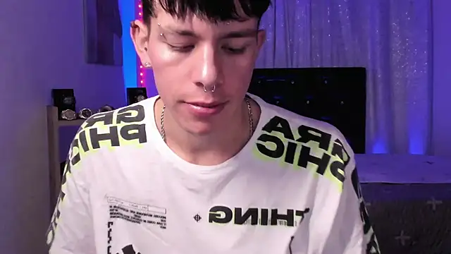 Snapshot of DominicPrince chatting on 18, 12, 2024 DominicPrince online show from 18, 12, 2024