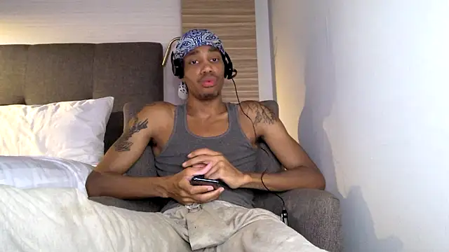 Skinnyblackman online show from 27, 4, 2026