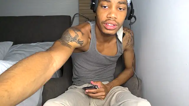 Snapshot of Skinnyblackman chatting on 1, 5, 2026 Skinnyblackman online show from 1, 5, 2026