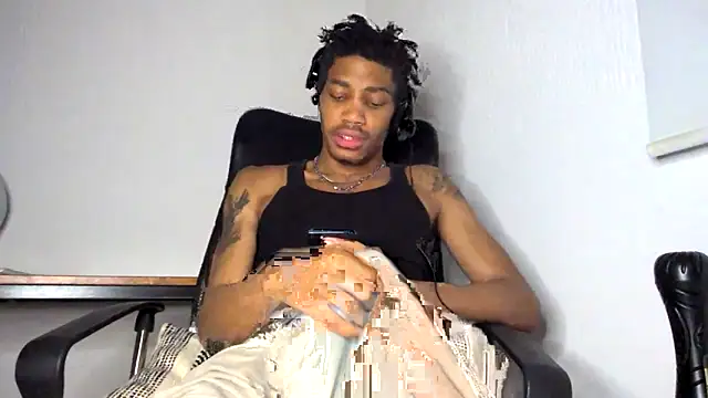 Snapshot of Skinnyblackman chatting on 28, 5, 2026 Skinnyblackman online show from 28, 5, 2026