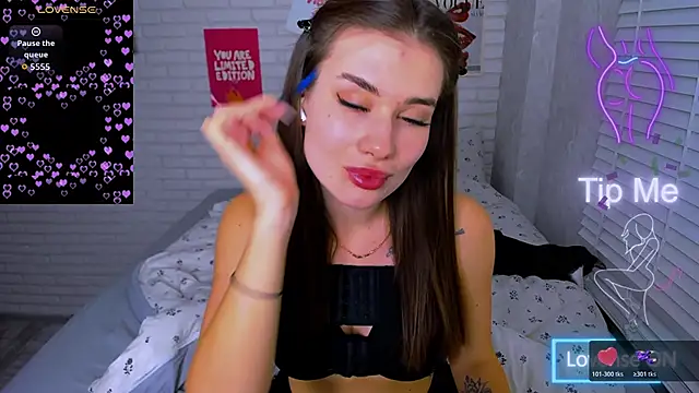 UrJoyy online show from 16, 4, 2026