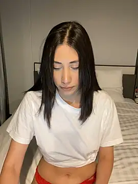 Sophiehii online show from 17, 2, 2025