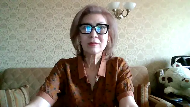 Elegant00Lady online show from 19, 2, 2026