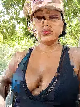 anaesca online show from 13, 9, 2025