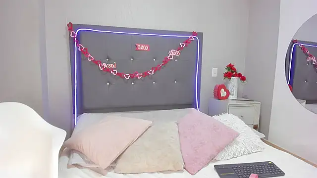 emma lye online show from 8, 4, 2026