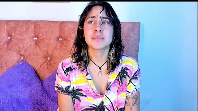 Snapshot of riley_colors chatting on 12, 3, 2025 riley colors online show from 12, 3, 2025