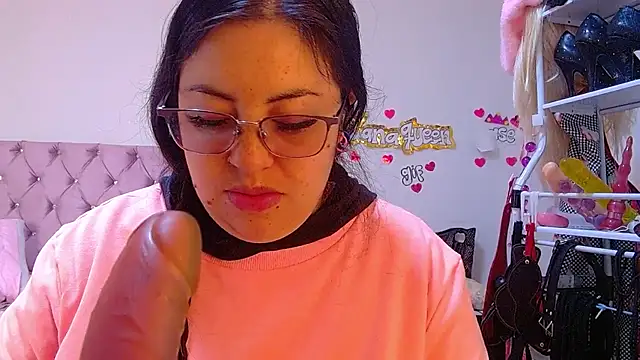 lanaqueen699 online show from 24, 6, 2026