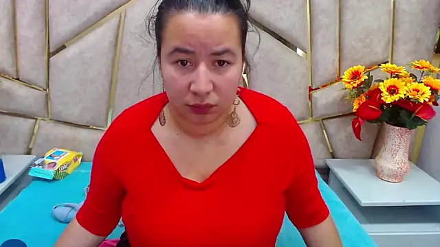 NaomyPrinces online show from 14, 2, 2025