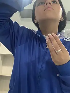 Larabrooks online show from 18, 3, 2026