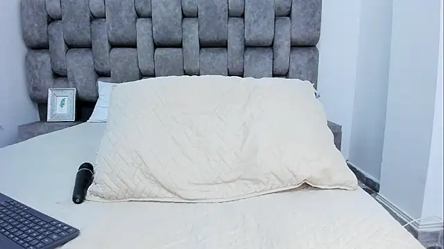 Snapshot of Melany_Luv chatting on 16, 1, 2025 Melany Luv online show from 16, 1, 2025