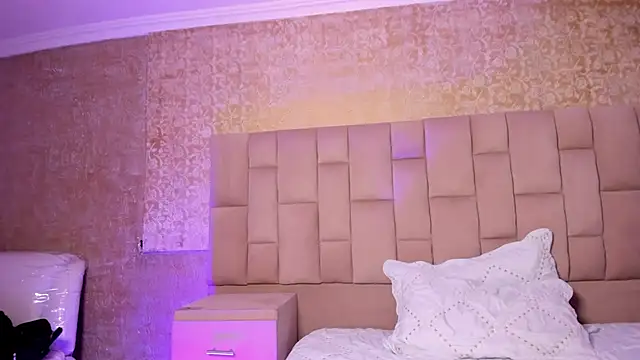 Snapshot of Melany_Luv chatting on 20, 2, 2025 Melany Luv online show from 20, 2, 2025