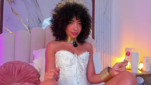 Snapshot of OSHUN_ chatting on 14, 12, 2025 OSHUN online show from 14, 12, 2025