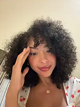 Snapshot of OSHUN_ chatting on 31, 7, 2026 OSHUN online show from 31, 7, 2026
