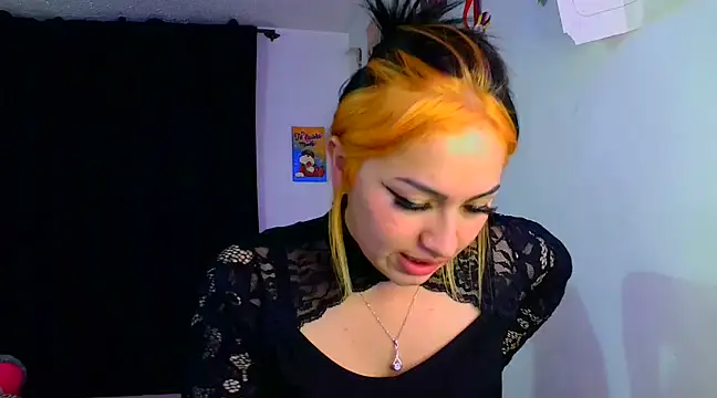 Snapshot of lucycherry__ chatting on 13, 12, 2024 lucycherry online show from 13, 12, 2024