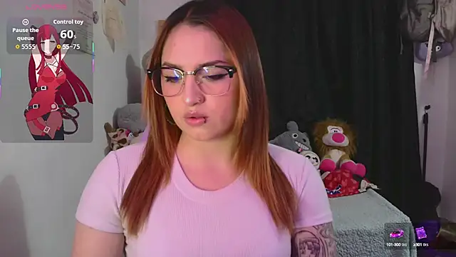 Snapshot of lucycherry__ chatting on 19, 9, 2025 lucycherry online show from 19, 9, 2025