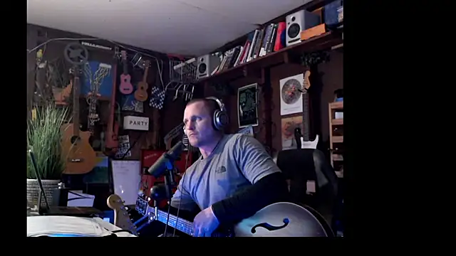 Snapshot of itsjameswebbscope chatting on 5, 3, 2025 itsjameswebbscope online show from 5, 3, 2025