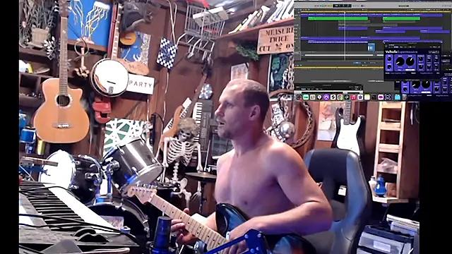 Snapshot of itsjameswebbscope chatting on 16, 9, 2025 itsjameswebbscope online show from 16, 9, 2025