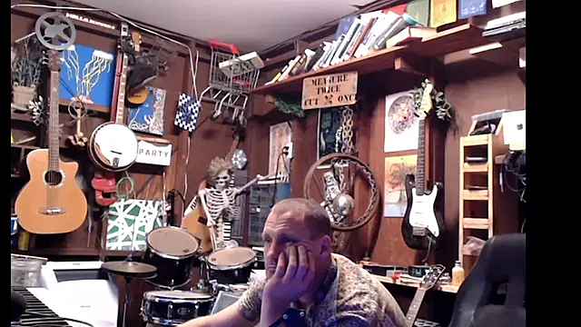 Snapshot of itsjameswebbscope chatting on 25, 9, 2025 itsjameswebbscope online show from 25, 9, 2025