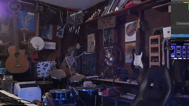 Snapshot of itsjameswebbscope chatting on 5, 10, 2025 itsjameswebbscope online show from 5, 10, 2025