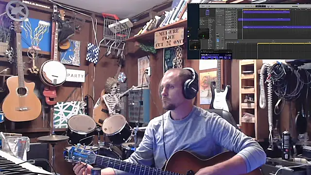 Snapshot of itsjameswebbscope chatting on 10, 10, 2025 itsjameswebbscope online show from 10, 10, 2025