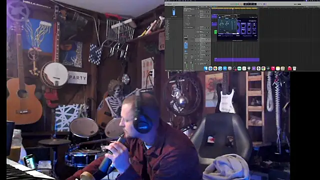 Snapshot of itsjameswebbscope chatting on 14, 10, 2025 itsjameswebbscope online show from 14, 10, 2025