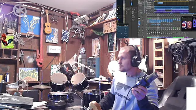 Snapshot of itsjameswebbscope chatting on 6, 11, 2025 itsjameswebbscope online show from 6, 11, 2025