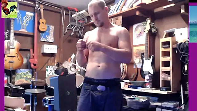 Snapshot of itsjameswebbscope chatting on 11, 11, 2025 itsjameswebbscope online show from 11, 11, 2025