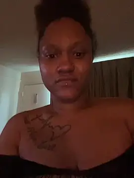 Snapshot of PrettyGal_Tingz chatting on 25, 1, 2025 PrettyGal Tingz online show from 25, 1, 2025
