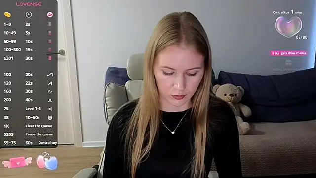 Snapshot of IsabelAllen chatting on 23, 9, 2025 IsabelAllen online show from 23, 9, 2025