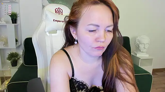 VanessaSmuth online show from 11, 3, 2025