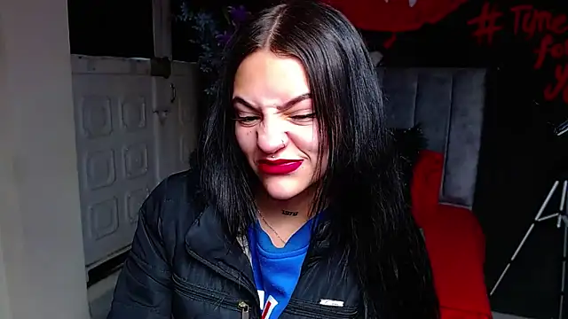 Violettasquirt online show from 18, 3, 2026