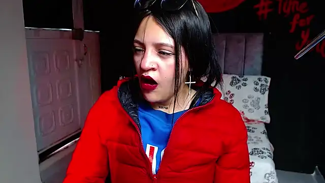 Violettasquirt online show from 9, 4, 2026