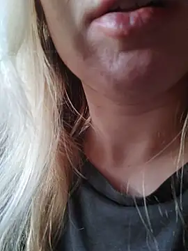 Linda 999 online show from 24, 2, 2025