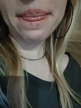 Linda 999 online show from 9, 3, 2025