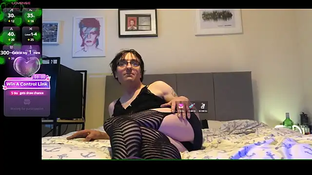 lolaisagoodtime online show from 9, 1, 2025